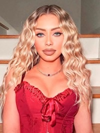 Latin single Oriana from Buenos Aires, Argentina