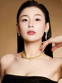 Asian single Lu Ze (Zoe) from Zhengyuan, China