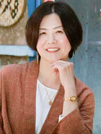 Asian woman Mei from Dalian, China