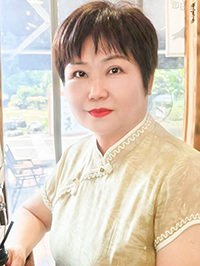 Asian woman Mu Xia (Mia) from Guili, China
