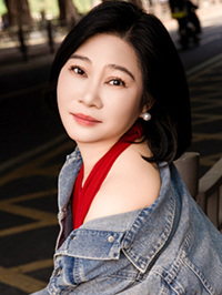 Asian woman Man Ni (May) from Jingmen, China