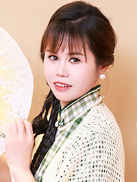 Asian woman Wei Qing (Camille) from Foshan, China