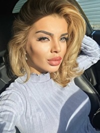 European single Maria from Bucharest, Romania