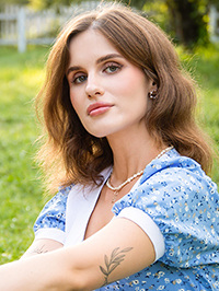 Ukrainian single Daryna from Kyiv, Ukraine