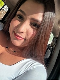 Latin single Manuela from Miami, United States