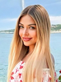 Ukrainian single Alina from Kharkiv, Ukraine