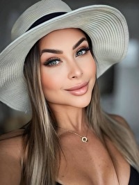 Latin single Andrea from Rio de Janeiro, Brazil