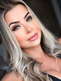 Latin single Andrea from Rio de Janeiro, Brazil