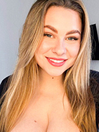 Ukrainian single Olena from Kharkiv, Ukraine