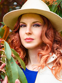 European single Lora from Varna, Bulgaria
