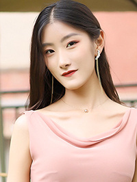 Asian woman Peijie from Guangzhou, China