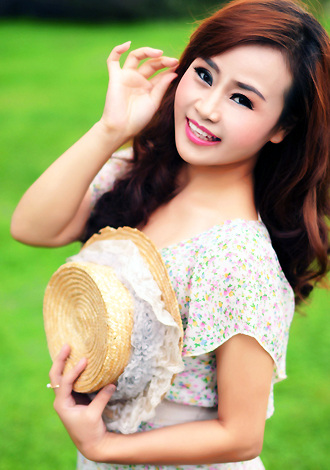 Asian bride Lu from Chengdu