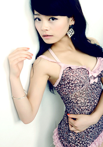 Single girl Xinzhi (Lala) 30 years old