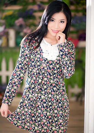 Single girl Zheng 37 years old