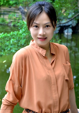 Asian bride Yuan from Nanning