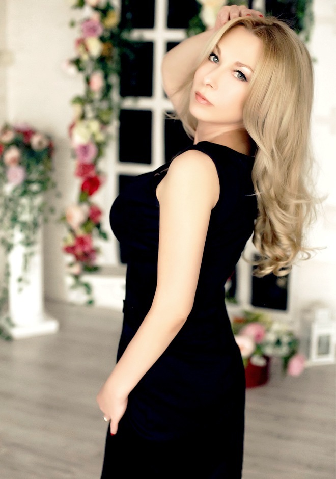 Ukrainian bride Irina from Donetsk