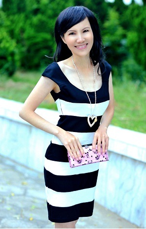 Single girl Feng 57 years old