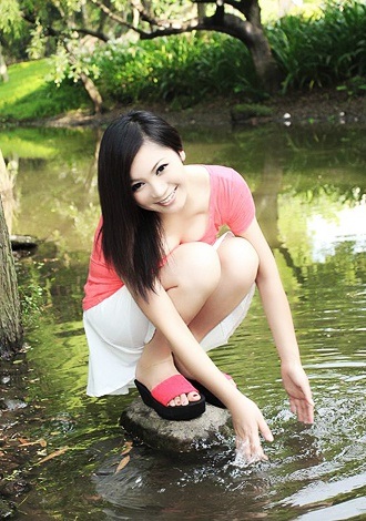 Single girl Yanhong (Amaris) 37 years old
