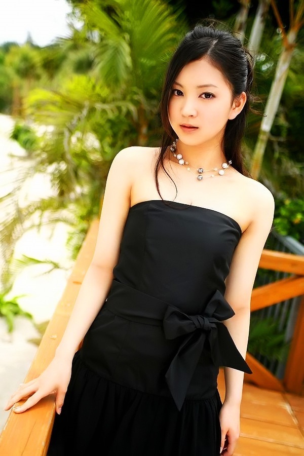 Asian bride Xiao from Shuangyashan