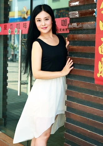 Asian bride Chengwei from Nanning