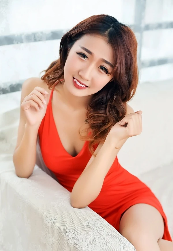 Single girl ChangYi (Coral) 30 years old