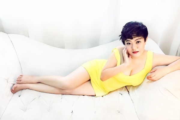 Single girl Jinyan (Joyce) 38 years old