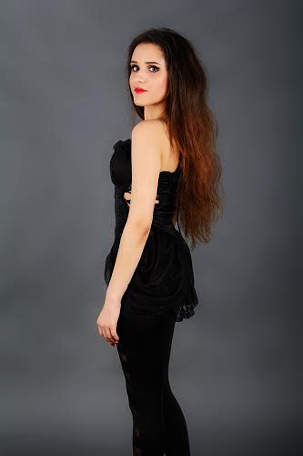 Ukrainian bride Alina from Lisichansk