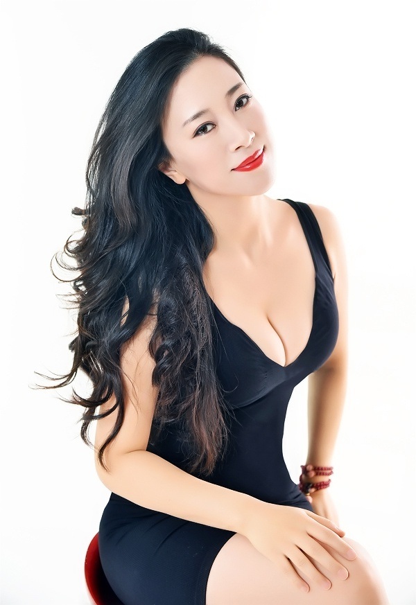 Single girl Zhang Min (Mary) 52 years old