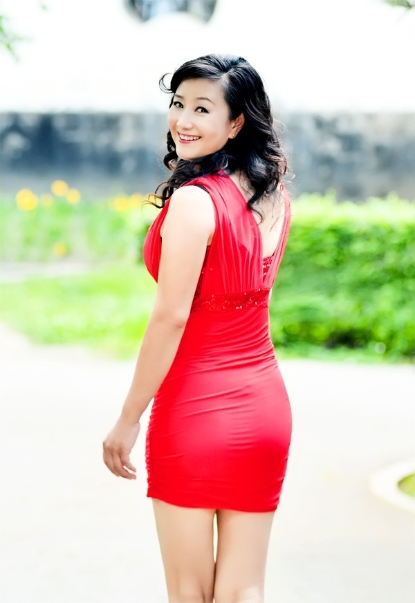 Single girl Changying (Simona) 59 years old