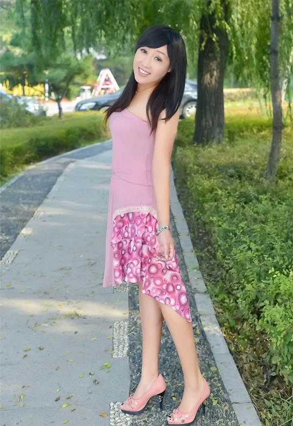 Single girl Wei (Alice) 56 years old