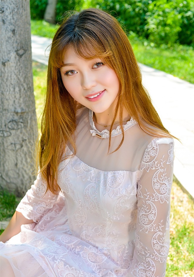 Single girl Jiayi (Wendy) 28 years old