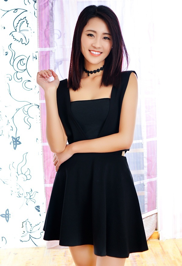 Single girl Huan (Juliet) 30 years old