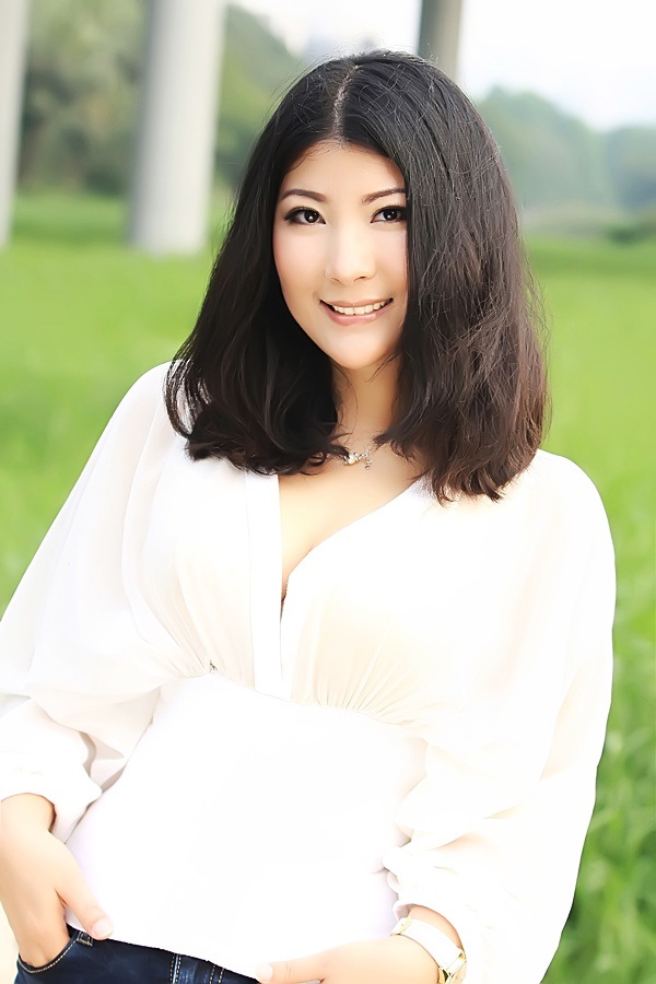 Single girl Hanhua 48 years old