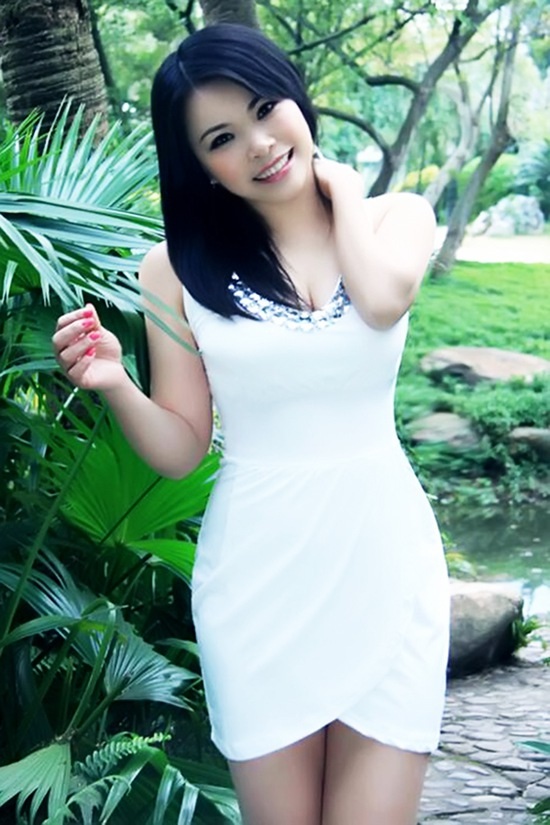 Single girl Yanling (Linda) 45 years old