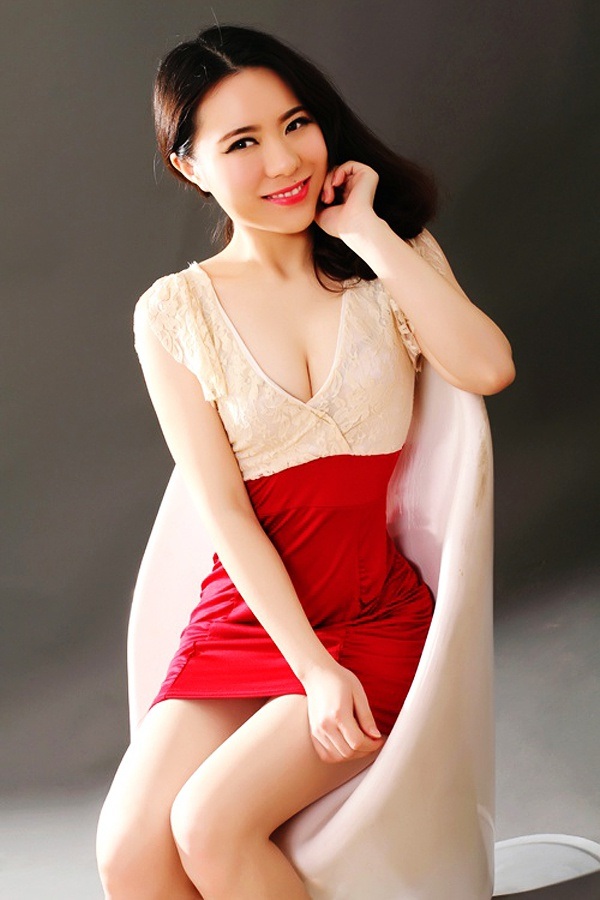 Asian bride Qian (Yan) from Shenzhen