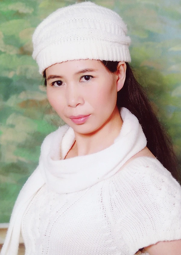 Single girl Ying (Candice) 53 years old