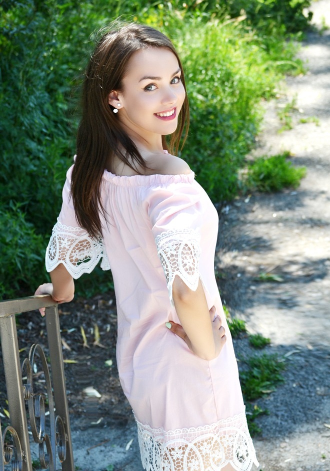 Ukrainian bride Nataliya from Khmelnitskyi