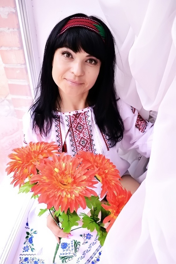 Ukrainian bride Elina from Aleksandrovka