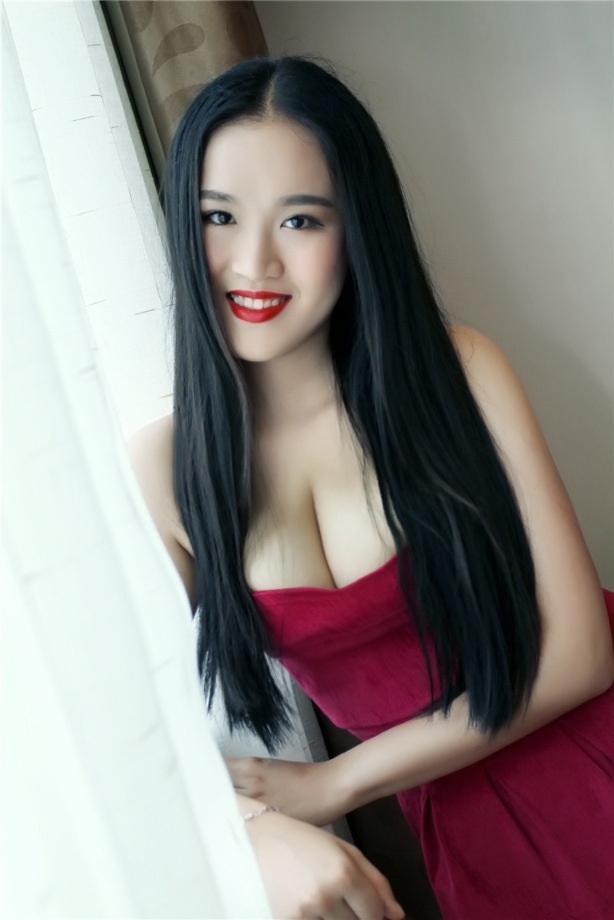 Asian bride Jiaxin (Melody) from Zhanjiang