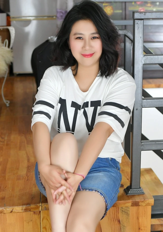 Single girl Xia (Pag) 48 years old