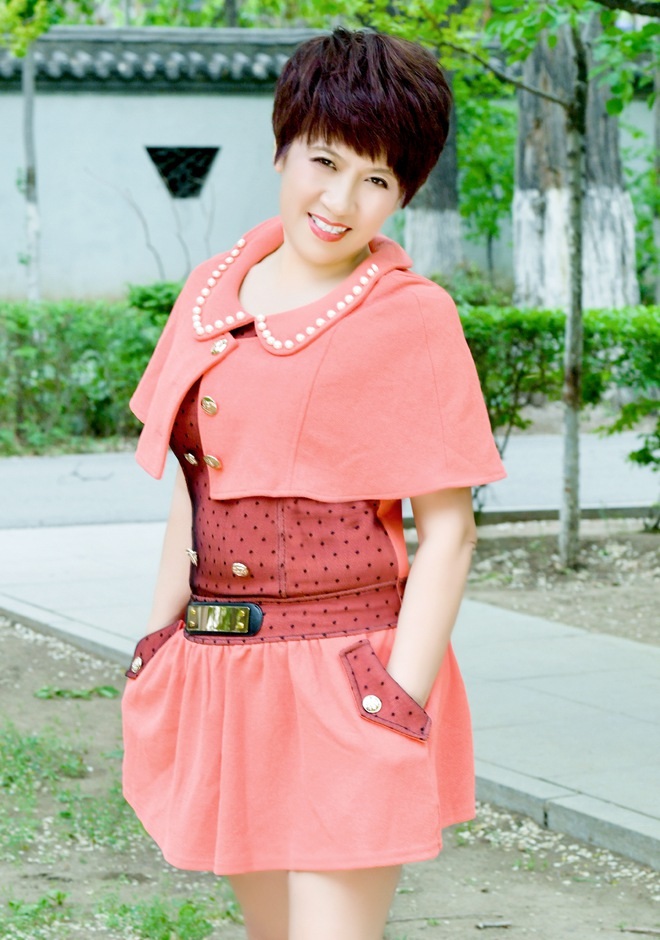 Single girl Min (Emily) 61 years old