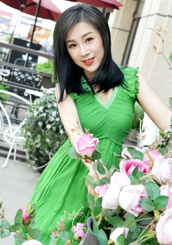 Single girl Yuyan (Hebe) 49 years old