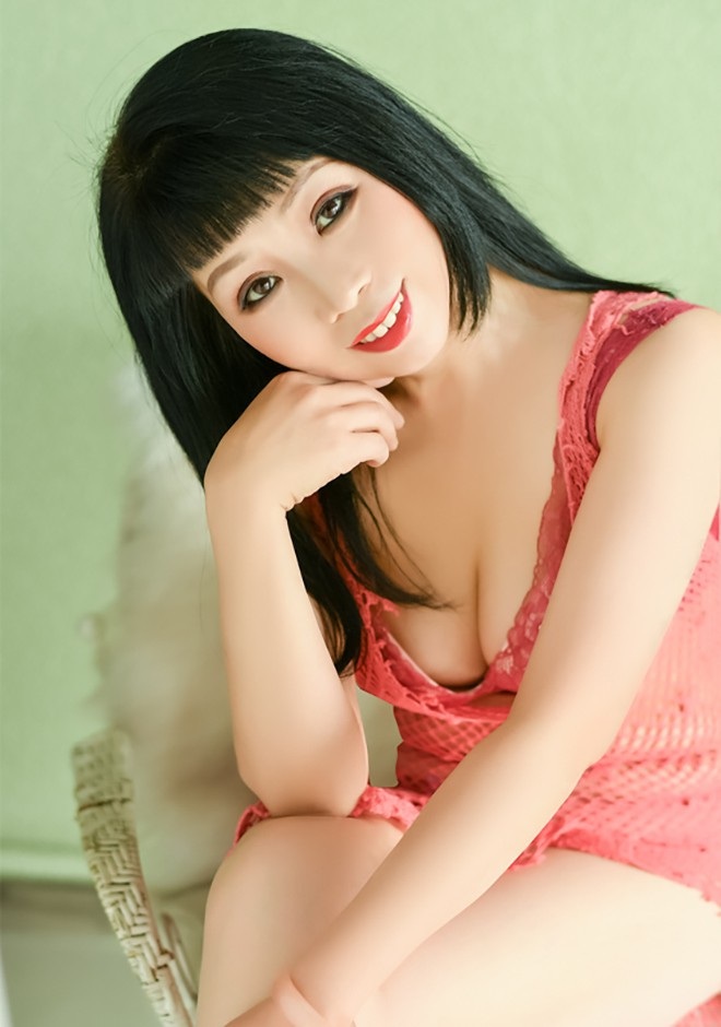 Asian bride Li from Fushun