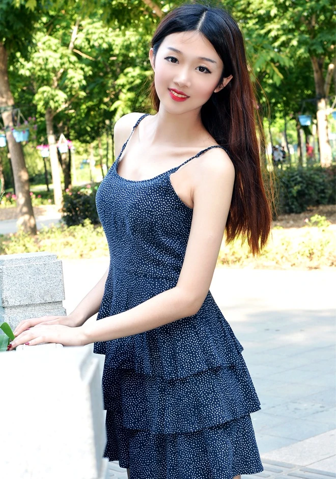 Single girl Wanqing 28 years old