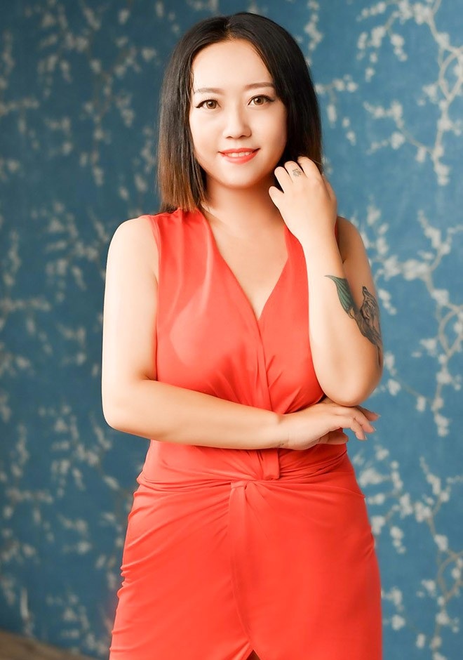 Asian bride Peishan from Shenyang