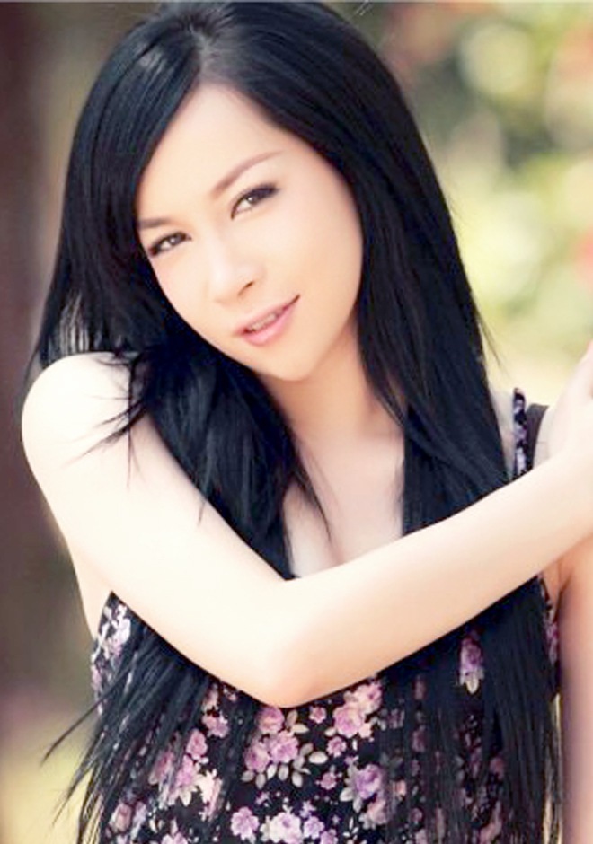 Asian bride Jing from Beihai