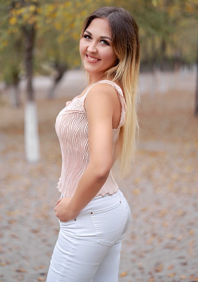 Single girl Irina 34 years old