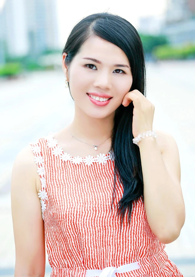 Asian bride Ling from Nanning