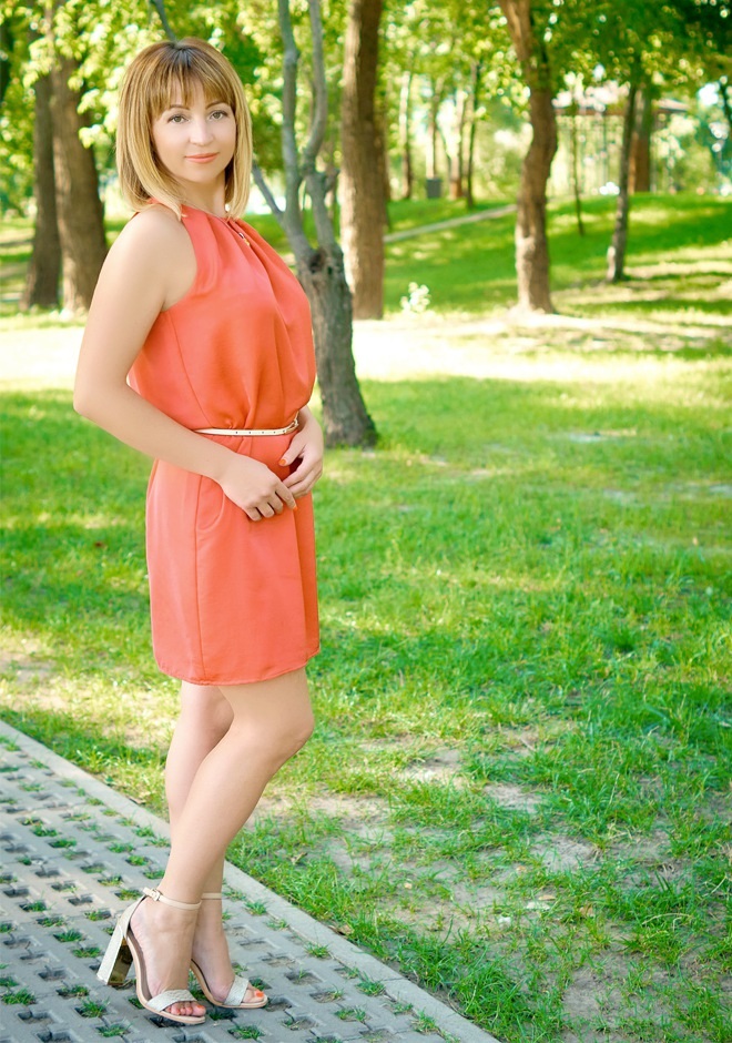 Single girl Ivanna 44 years old