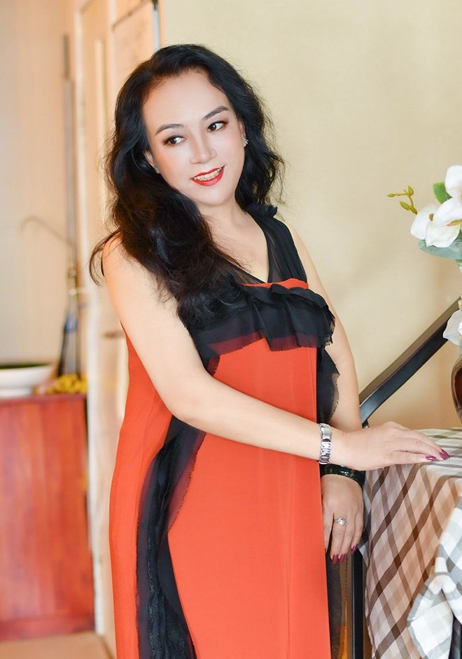 Single girl Weixa 54 years old